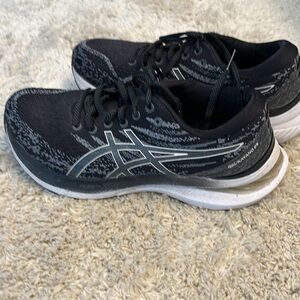 ASICS Gel Kayano 29 Size 6 1/2 Black